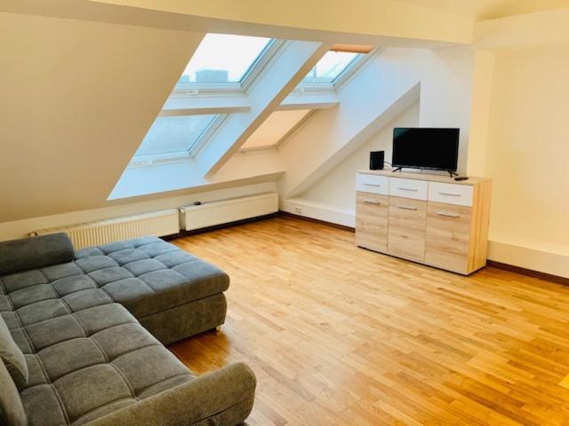 Aurellia Deluxe Apartments Wenen Buitenkant foto