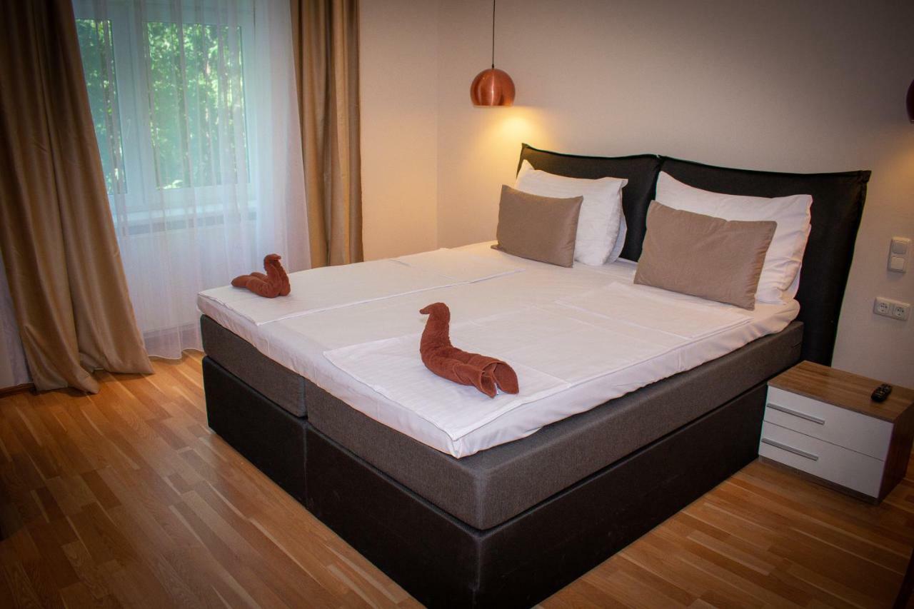 Aurellia Deluxe Apartments Wenen Buitenkant foto