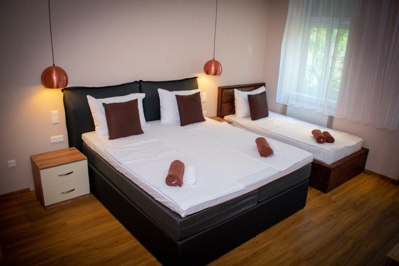Aurellia Deluxe Apartments Wenen Buitenkant foto
