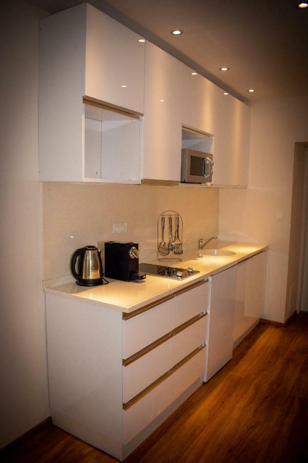 Aurellia Deluxe Apartments Wenen Buitenkant foto