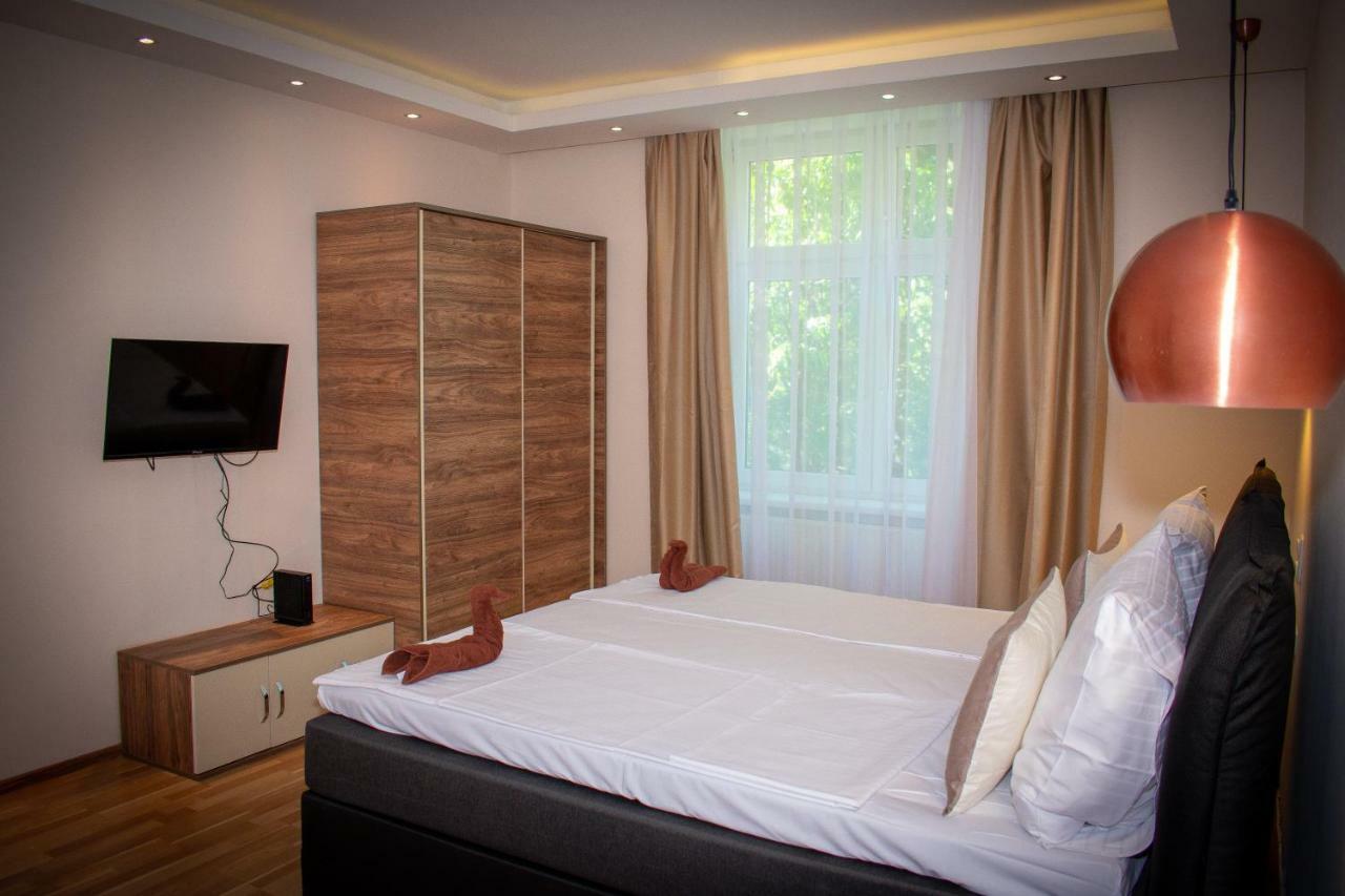 Aurellia Deluxe Apartments Wenen Buitenkant foto